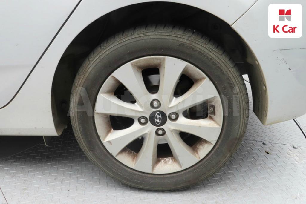 2017 HYUNDAI ACCENT  WIT DIESEL 1.6 VGT MORDERN - 11
