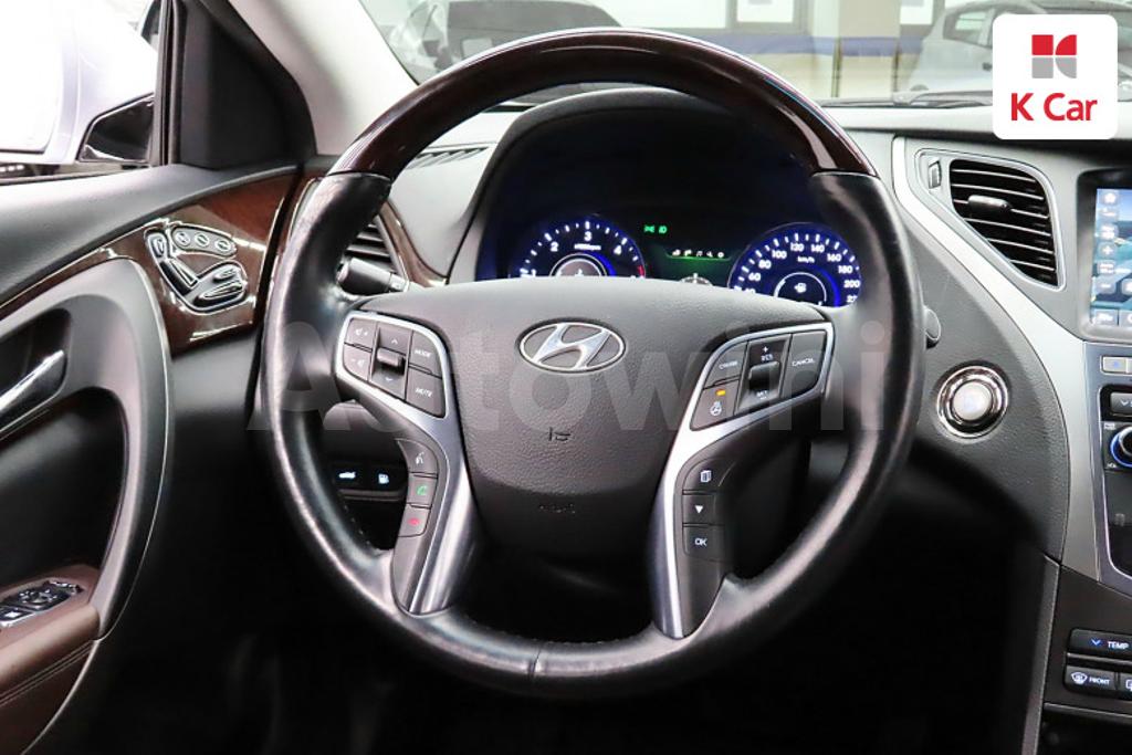 2016 HYUNDAI GRANDEUR HG AZERA HG220 DIESEL PREMIUM - 9