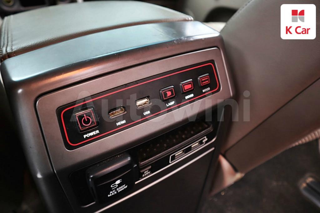 2016 SSANGYONG KORANDO TURISMO 4WD 9 SEATS - 7