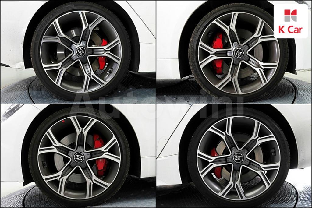 2019 KIA STINGER 3.3 TURBO AWD - 19