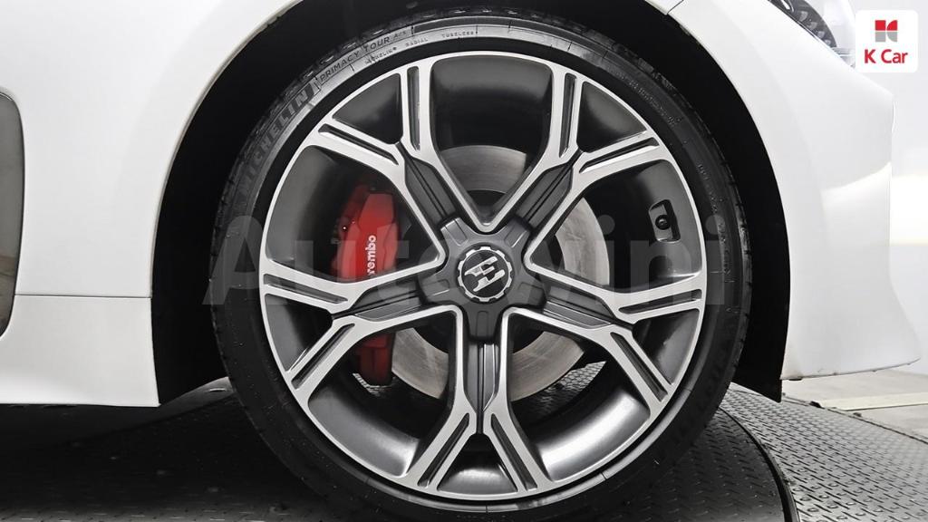 2019 KIA STINGER 2.0 TURBO 2WD - 7