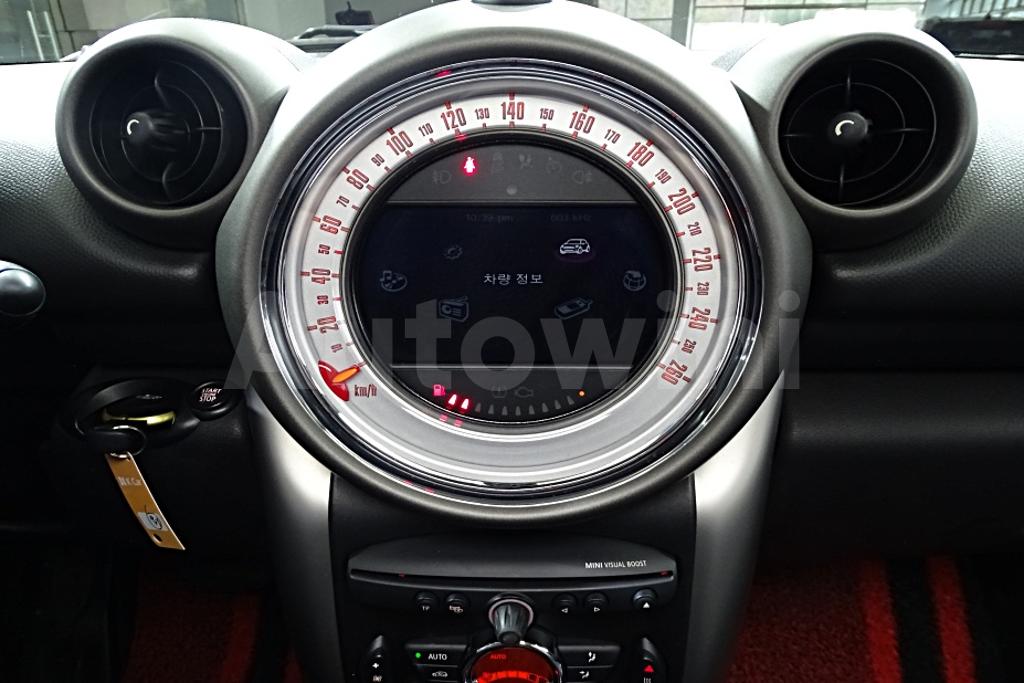 2012 MINI COOPER COUNTRYMAN D BASIC - 23