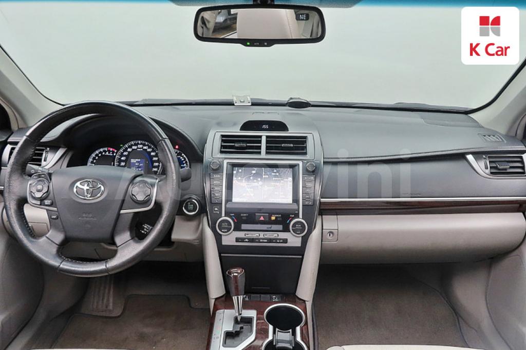 2012 TOYOTA  CAMRY 2.5 XLE - 10