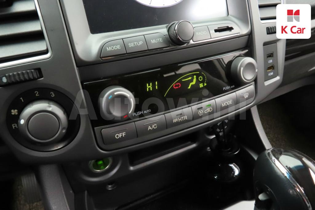 2016 SSANGYONG KORANDO TURISMO 4WD TX 9 SEATS - 14