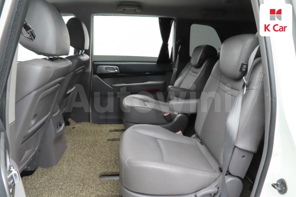 2016 SSANGYONG KORANDO TURISMO 4WD TX 9 SEATS - 17