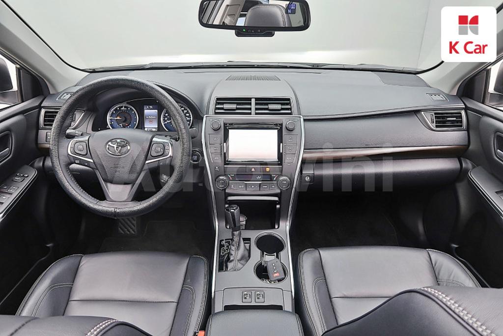 2017 TOYOTA  CAMRY 2.5 XLE - 11