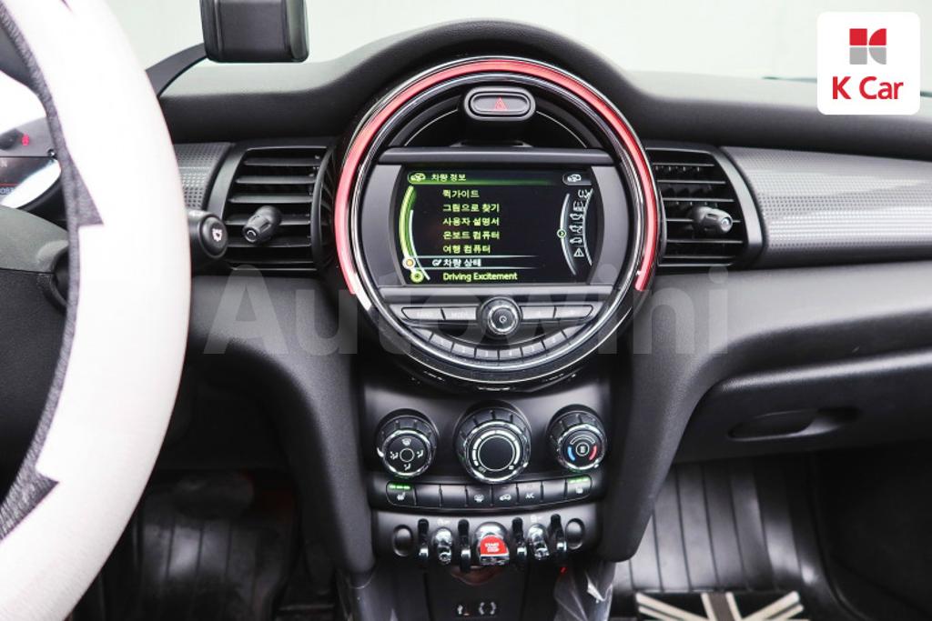 2016 MINI COOPER D MID - 13