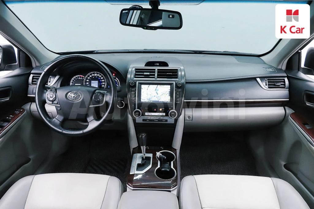 2014 TOYOTA  CAMRY 2.5 XLE - 9
