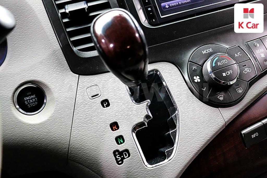 2014 TOYOTA SIENNA 3.5 - 17
