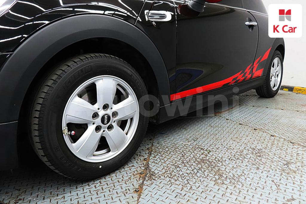 2017 MINI COOPER D MID - 6