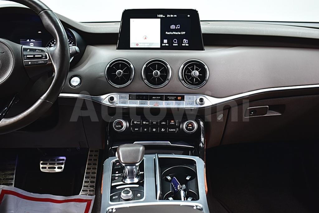 2019 KIA STINGER 2.0 TURBO AWD - 19