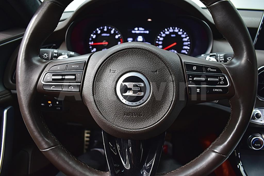2019 KIA STINGER 2.0 TURBO AWD - 31