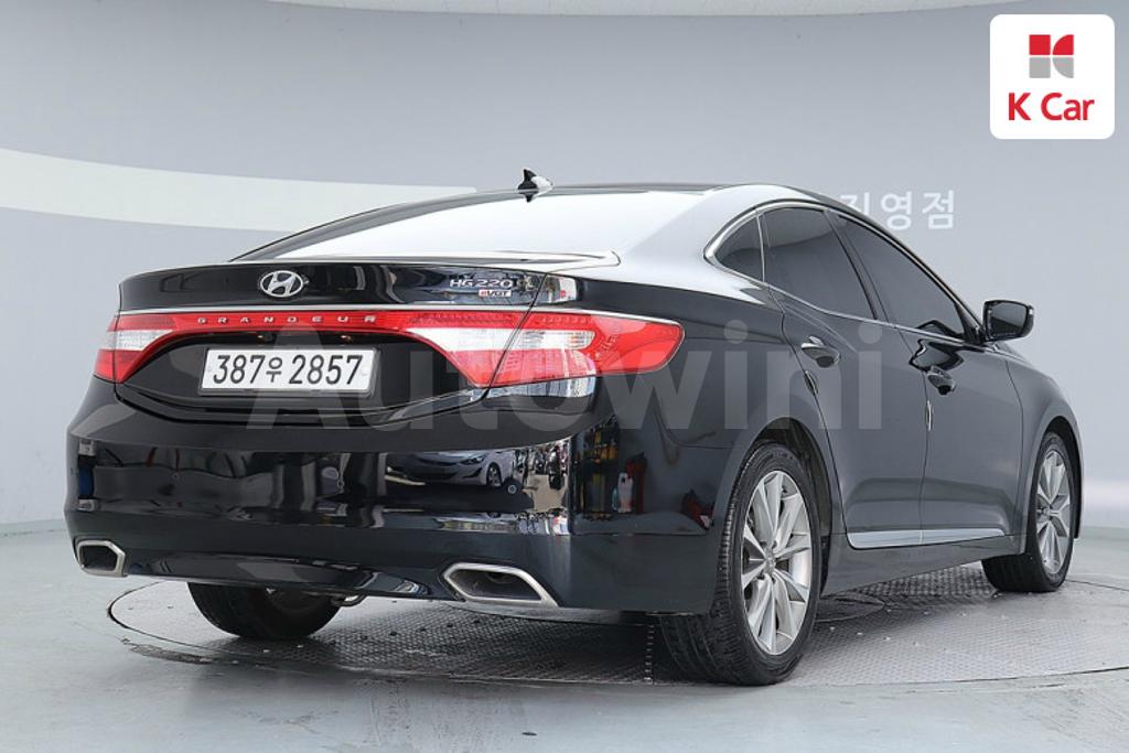 KMHFF41RBGA542900 2016 HYUNDAI GRANDEUR HG AZERA HG220 DIESEL PREMIUM-4