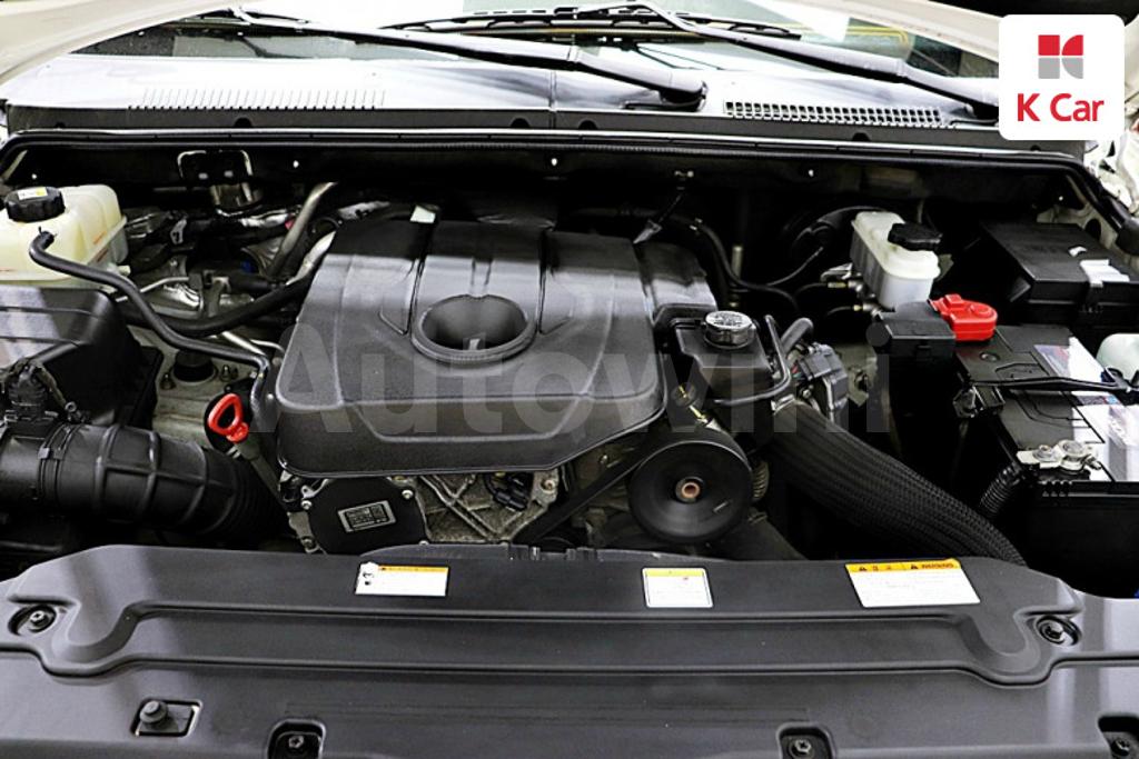 2016 SSANGYONG KORANDO TURISMO 4WD TX 9 SEATS - 18