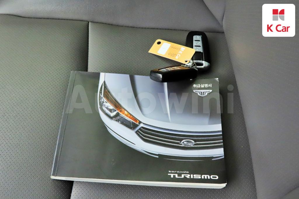 2014 SSANGYONG KORANDO TURISMO 4WD GT 11 SEATS - 16