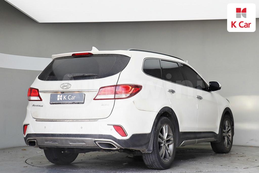 KMHSR81XBJU281231 2018 HYUNDAI  MAXCRUZ DIESEL 2.2 2WD-2