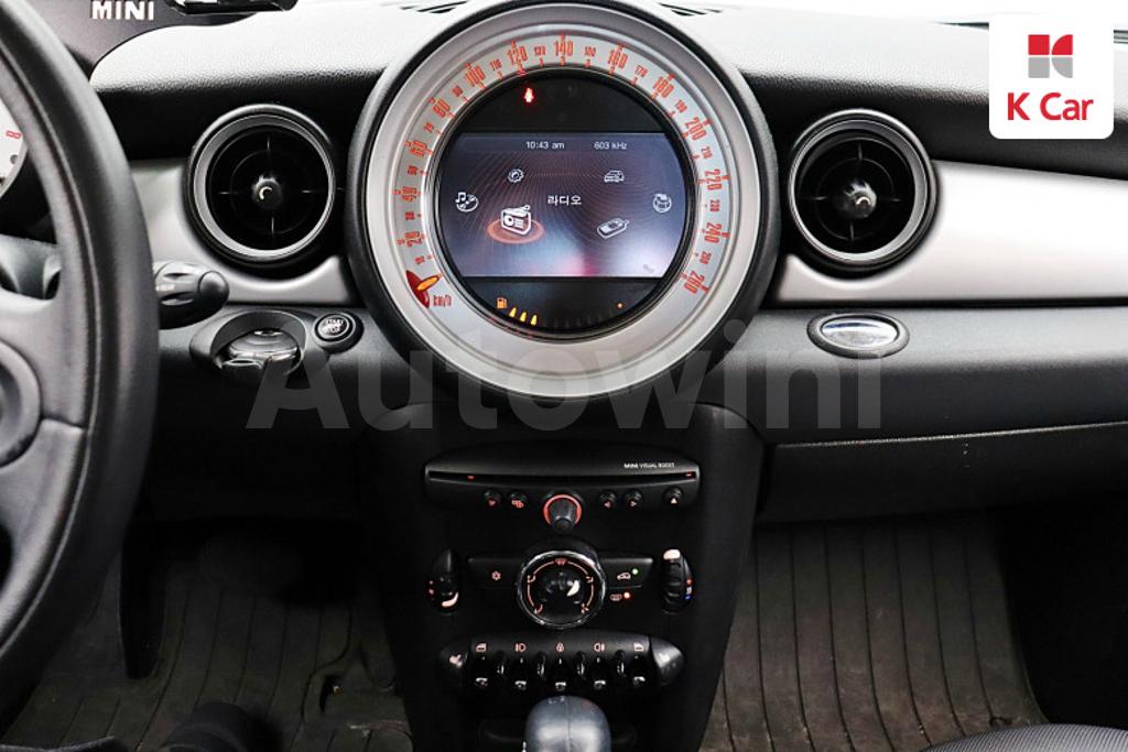 2012 MINI COOPER SE - 11