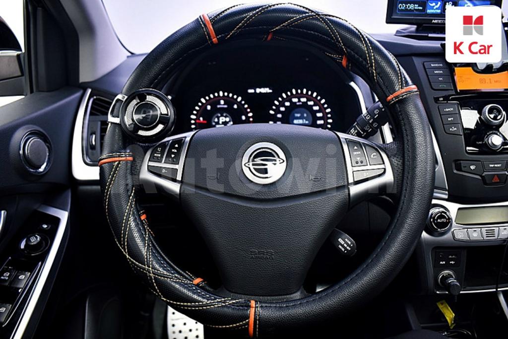 2014 SSANGYONG  KORANDO C 2.0 CVT 2WD - 8