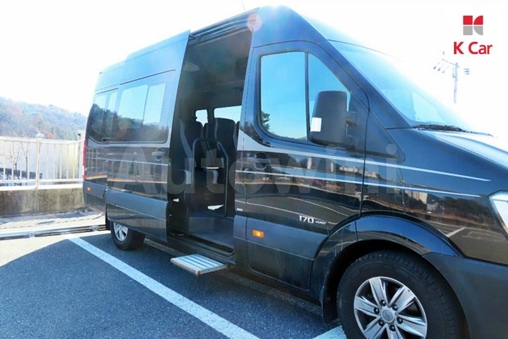 KMJUG17RPKC002662 2019 HYUNDAI SOLATI 15 SEATS-4