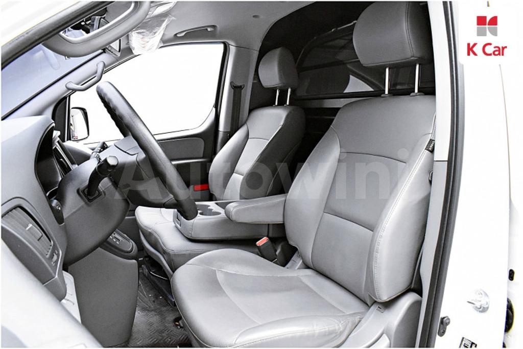 2019 HYUNDAI GRAND STAREX H-1 VAN 3 SEATS - 8