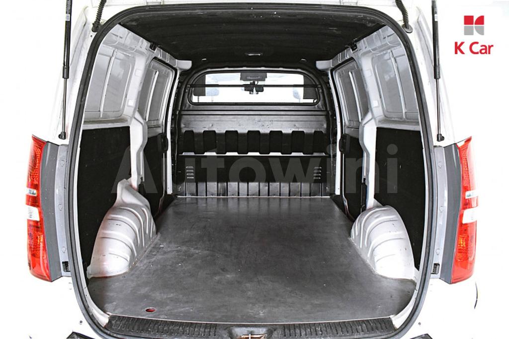 2019 HYUNDAI GRAND STAREX H-1 VAN 3 SEATS - 16