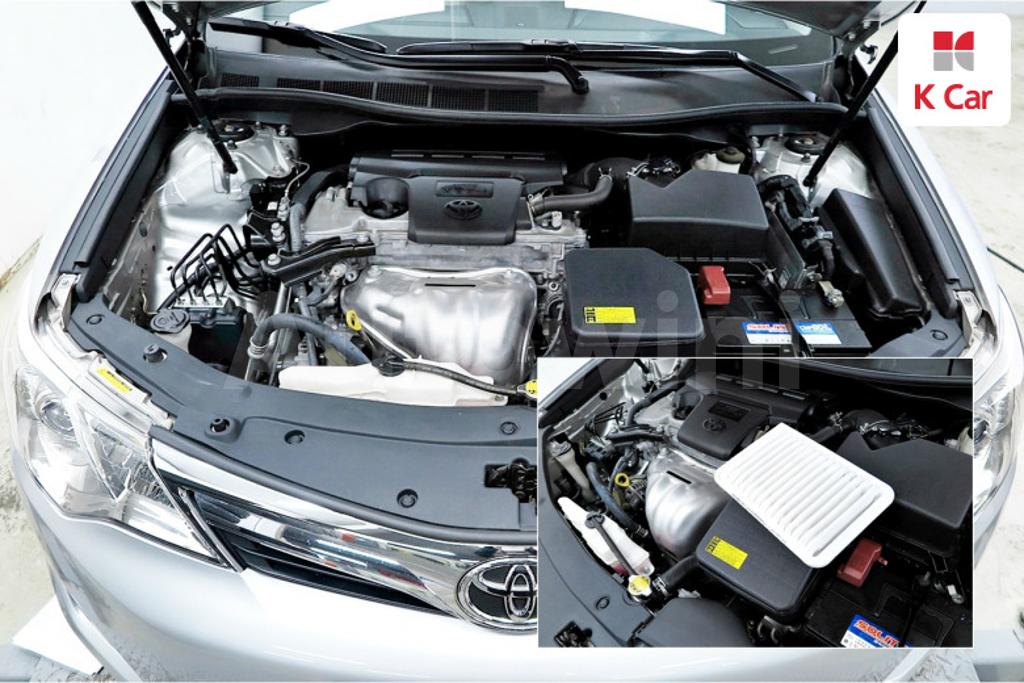 2012 TOYOTA  CAMRY 2.5 XLE - 19