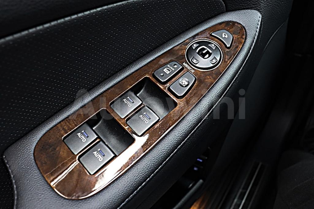 2010 HYUNDAI GENESIS BH330 LUXURY - 28