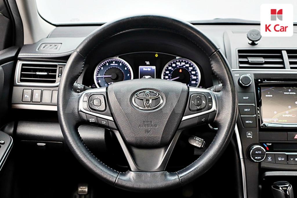 2015 TOYOTA  CAMRY 2.5 XLE - 11