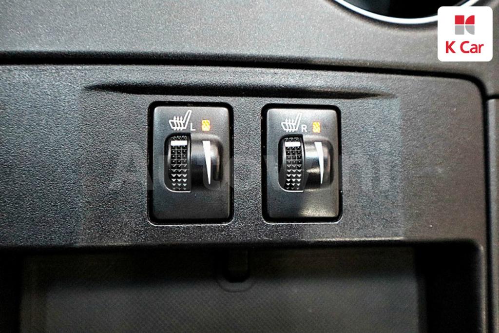 2015 TOYOTA  CAMRY 2.5 XLE - 17