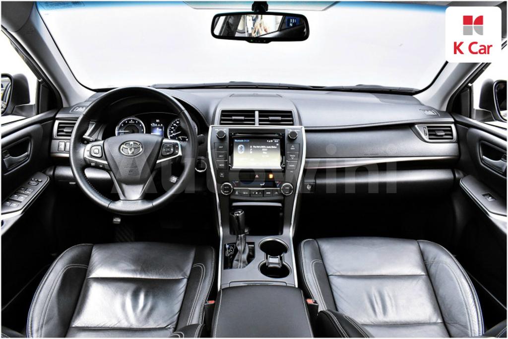 2017 TOYOTA  CAMRY 2.5 XLE - 7