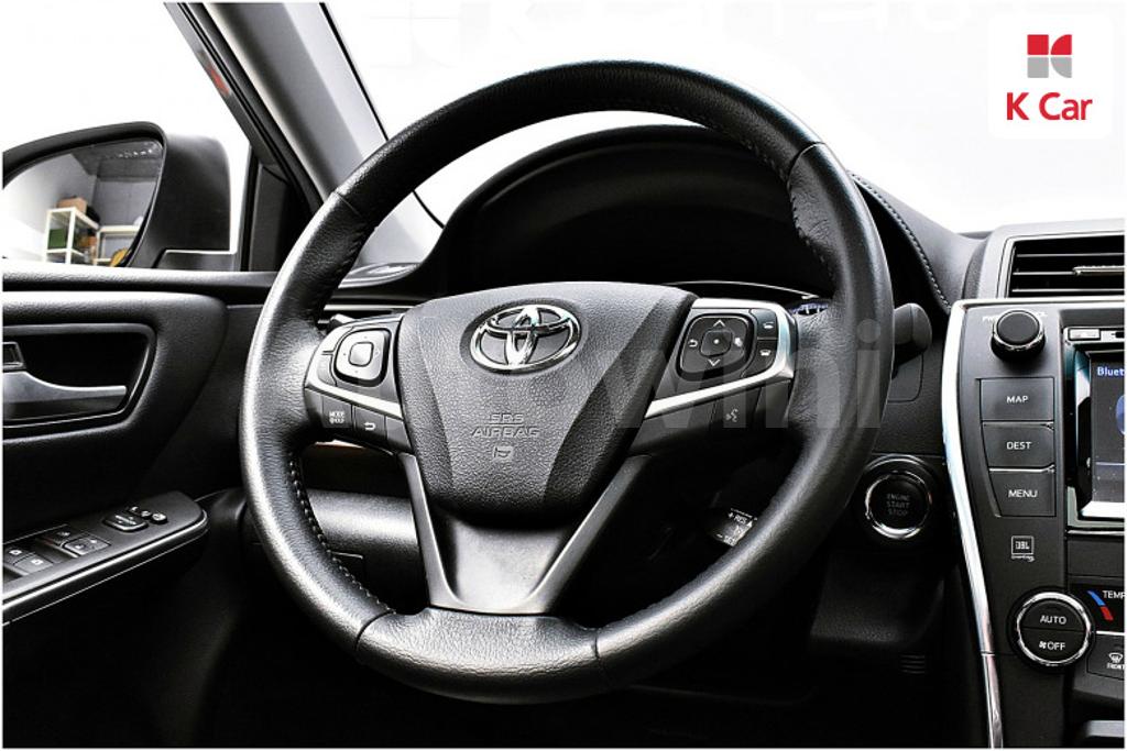 2017 TOYOTA  CAMRY 2.5 XLE - 13