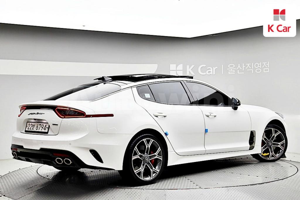 KNAE351ADKS049045 2019 KIA STINGER 2.0 TURBO AWD-3