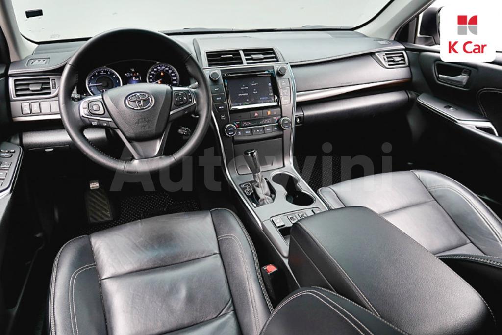 2016 TOYOTA  CAMRY 2.5 XLE - 10