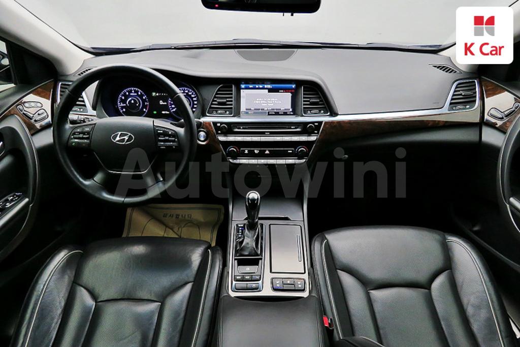 KMHFM411BFA006455 2015 HYUNDAI ASLAN G300 MORDERN-5