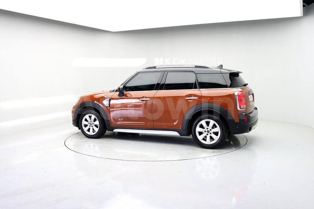 WMWYU1101H3B69451 2017 MINI COOPER COUNTRYMAN D ALL4-5