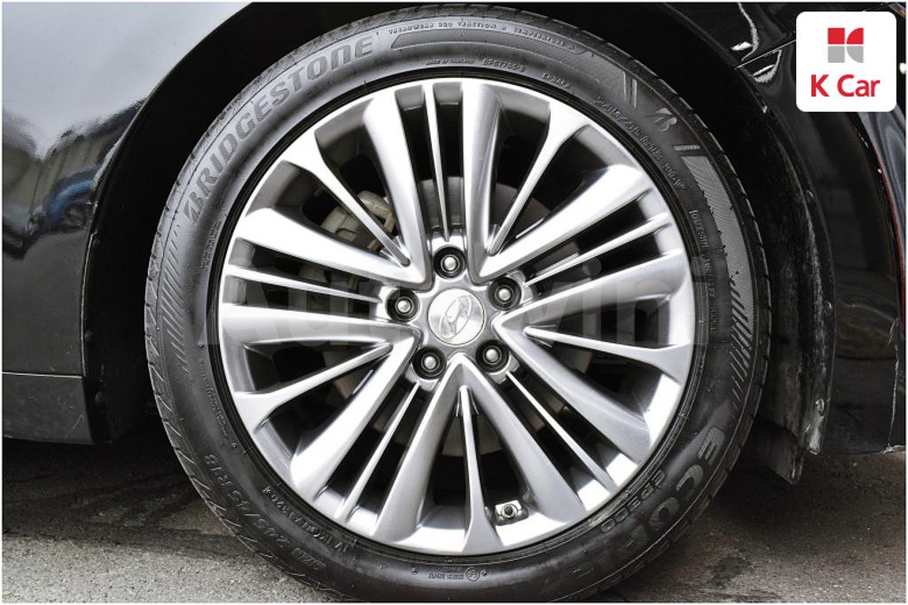 KMHFM411BFA006191 2015 HYUNDAI ASLAN G300 MORDERN-4