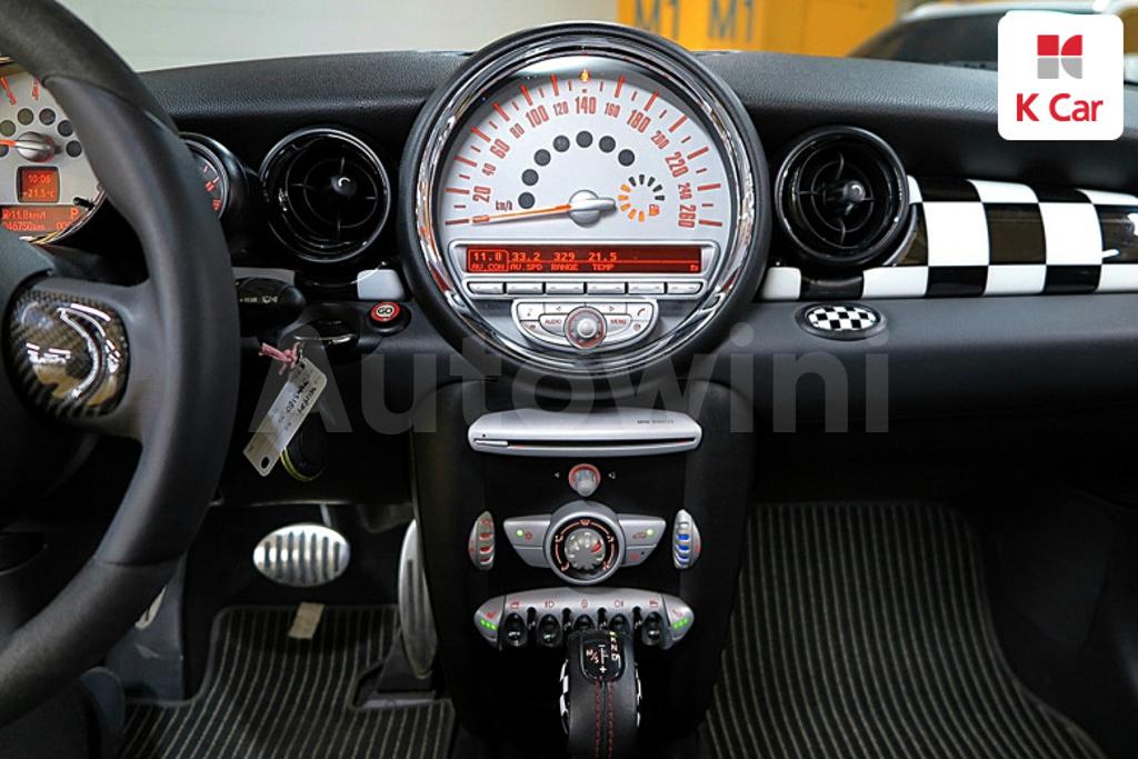 2010 MINI COOPER CLUBMAN BASIC - 11