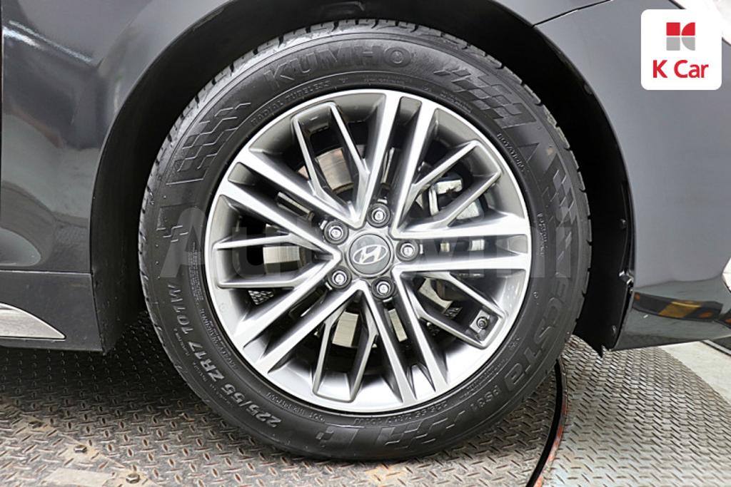 2018 HYUNDAI GRANDEUR IG AZERA 2.2 DIESEL PREMIUM - 18