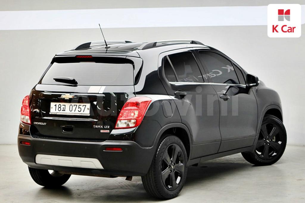 KLABA76BDGB610058 2016 GM DAEWOO (CHEVROLET) TRAX 1.4 PERFECT BLACK-5
