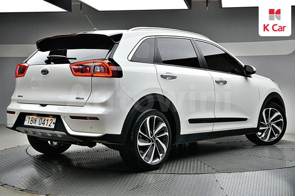 KNACB81CGHA010191 2017 KIA NIRO PRESTIGE-3