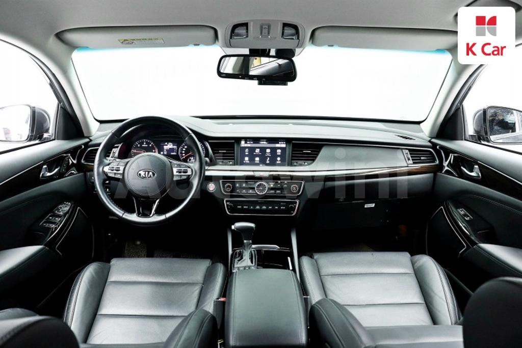 2018 KIA  K7 CADENZA 2.2 DIESEL LIMITED - 11