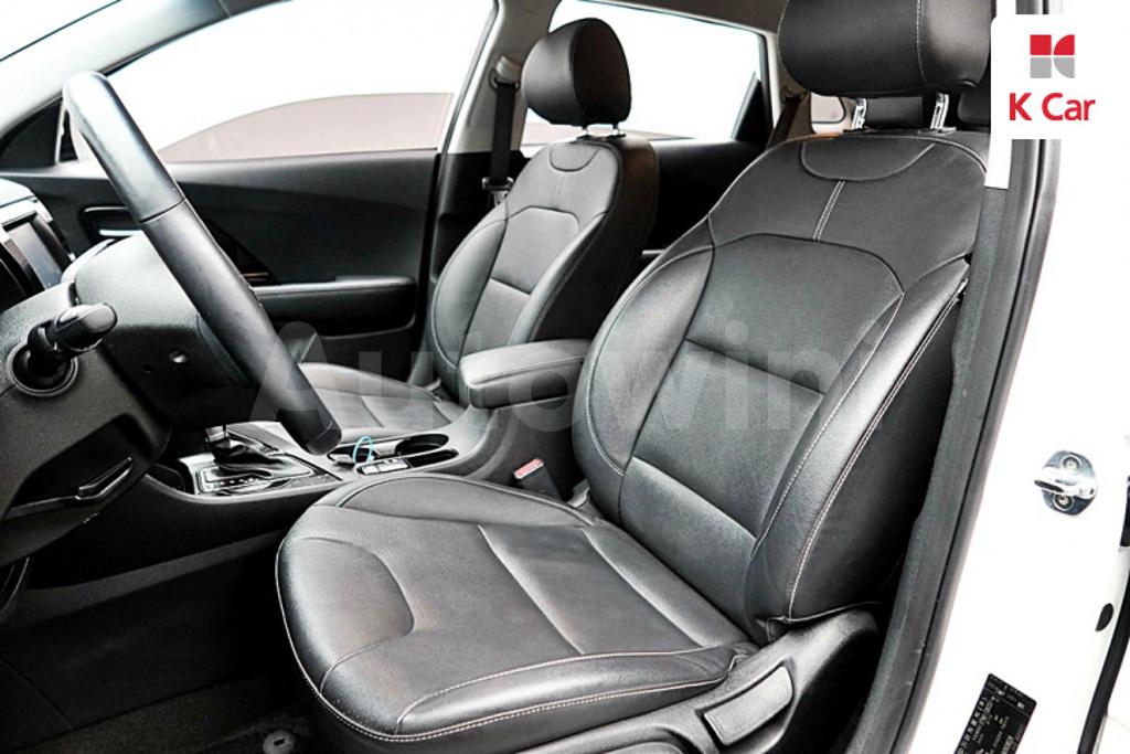 2017 KIA NIRO PRESTIGE - 15