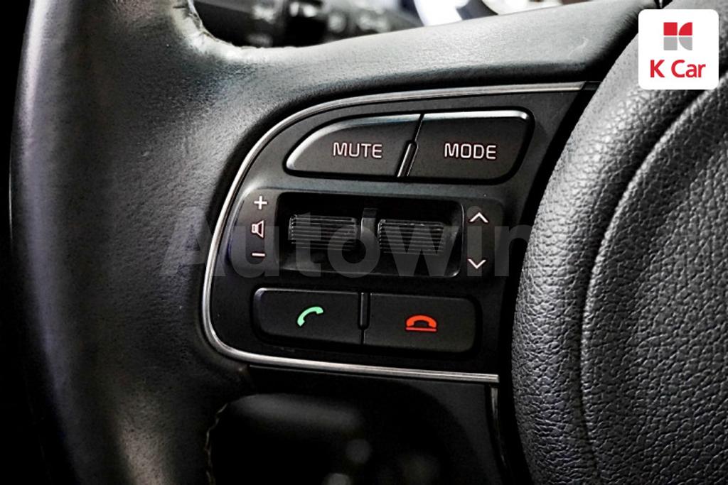 2017 KIA NIRO PRESTIGE - 17