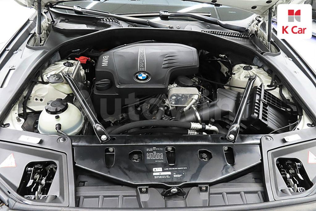 2013 BMW 5 SERIES F10  528I XDRIVE - 19