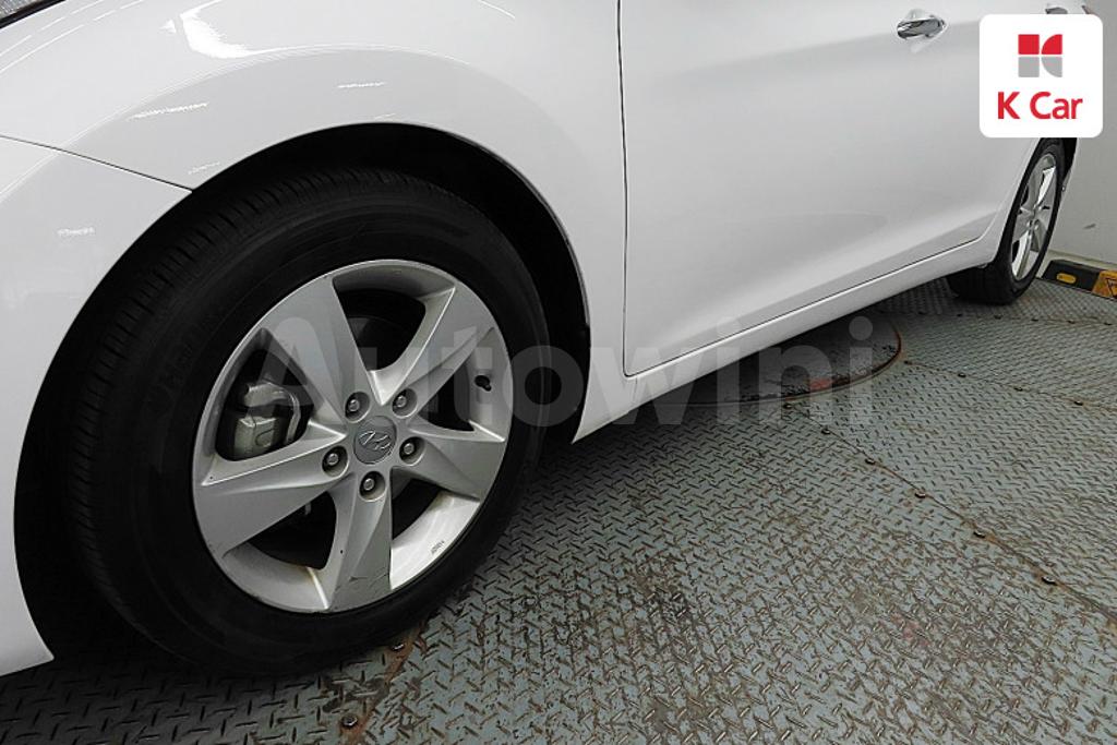 KMHDG41DBEU910561 2014 HYUNDAI AVANTE MD ELANTRA M16 GDI-5