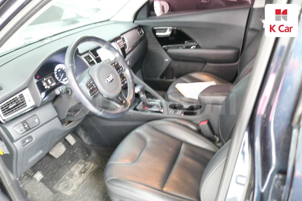 KNACB81CGHA075549 2017 KIA NIRO PRESTIGE-4