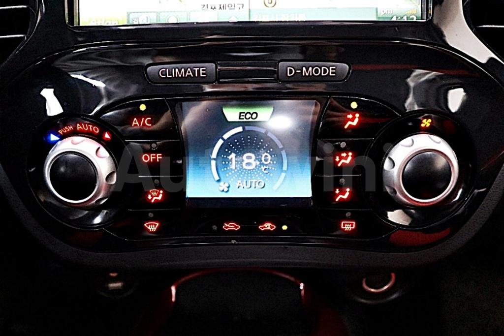 2014 NISSAN JUKE 1.6 SV - 24