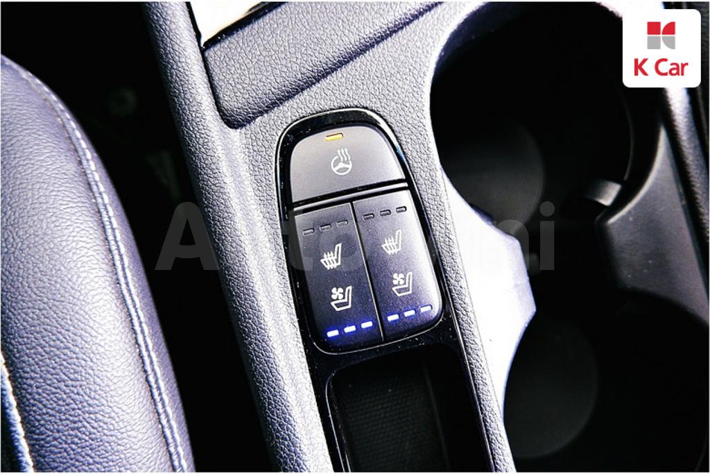 2018 KIA NIRO PRESTIGE - 14