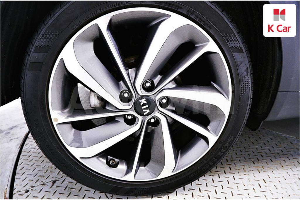 2018 KIA NIRO PRESTIGE - 20
