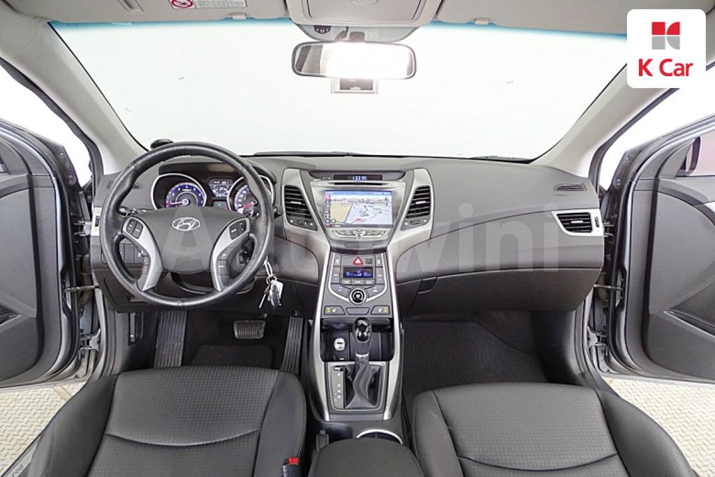KMHDG41DBGU569746 2016 HYUNDAI  AVANTE ELANTRA 1.6 GDI SMART-4